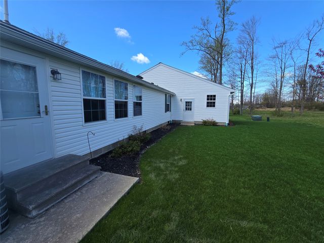 5461 CHAMPAGNE Court, Girard, PA 16417