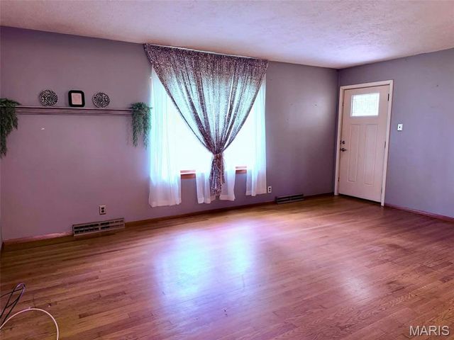 20 Oaklawn Drive, Granite City, IL 62040
