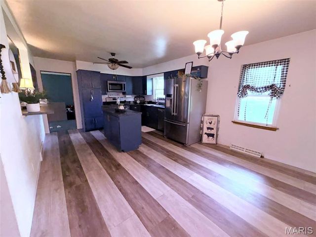 20 Oaklawn Drive, Granite City, IL 62040