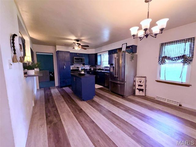 20 Oaklawn Drive, Granite City, IL 62040