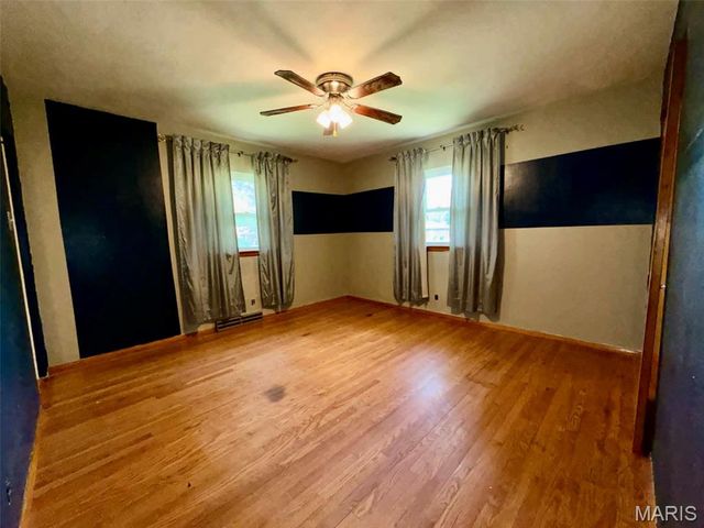 20 Oaklawn Drive, Granite City, IL 62040
