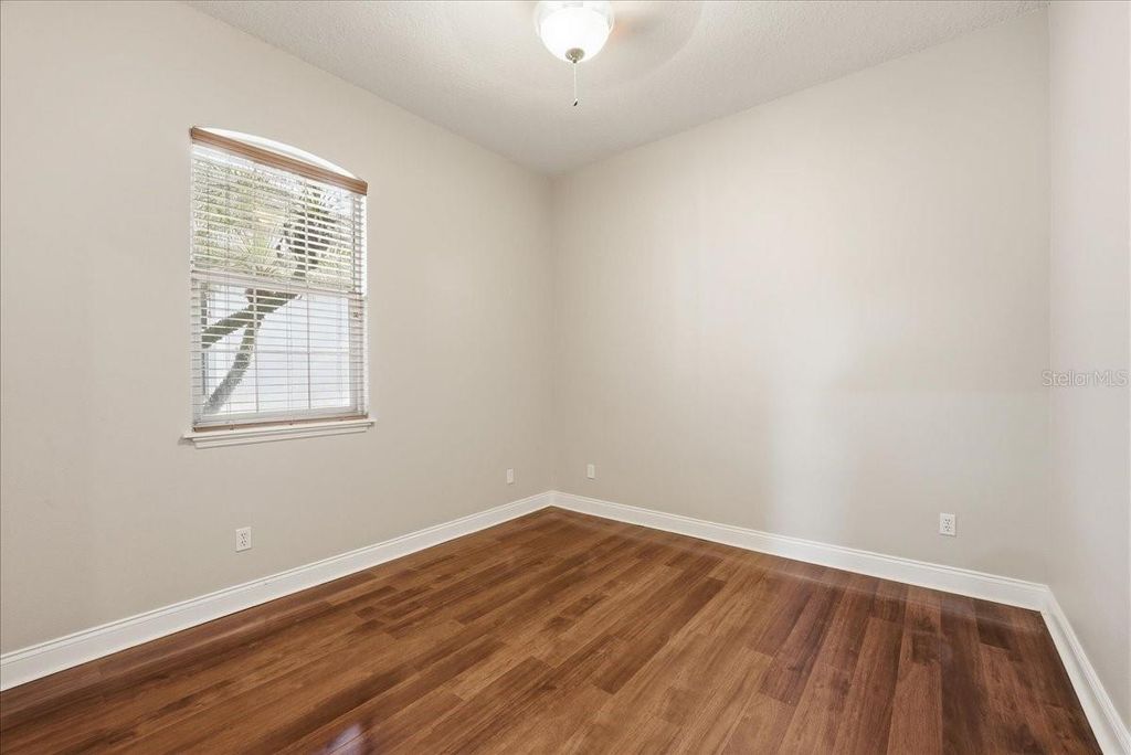 Image 35 of property listing at 10926 WOODCHASE CIRCLE, Orlando, FL 32836