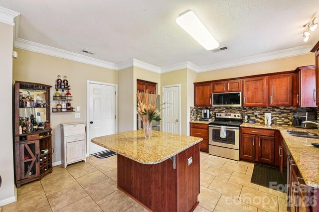 16343 Hayfield Road, Charlotte, NC 28213