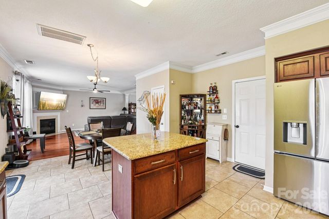 16343 Hayfield Road, Charlotte, NC 28213