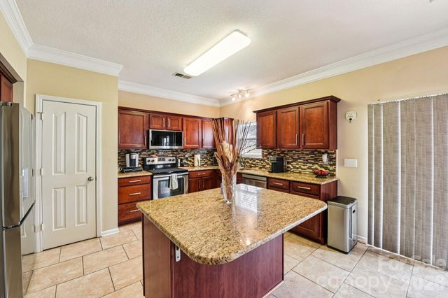 16343 Hayfield Road, Charlotte, NC 28213