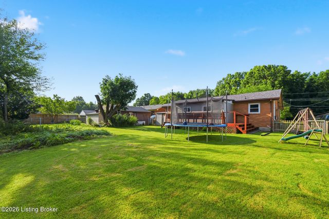 6207 Perma Dr, Louisville, KY 40218