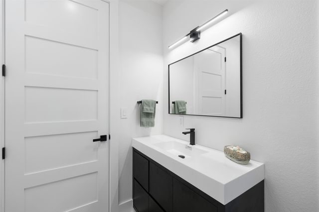 62 Main Street 200, Colleyville, TX 76034