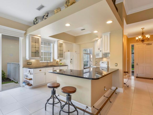 8292 Dominica Place, Wellington, FL 33414