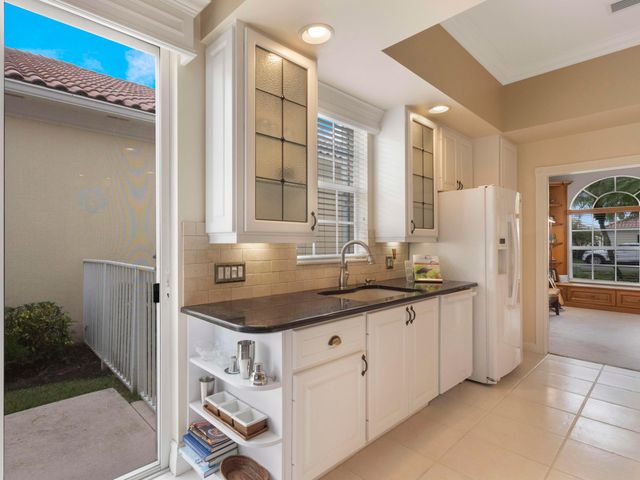 8292 Dominica Place, Wellington, FL 33414