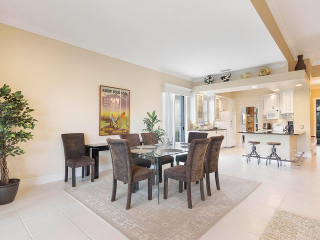 8292 Dominica Place, Wellington, FL 33414