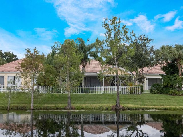 8292 Dominica Place, Wellington, FL 33414