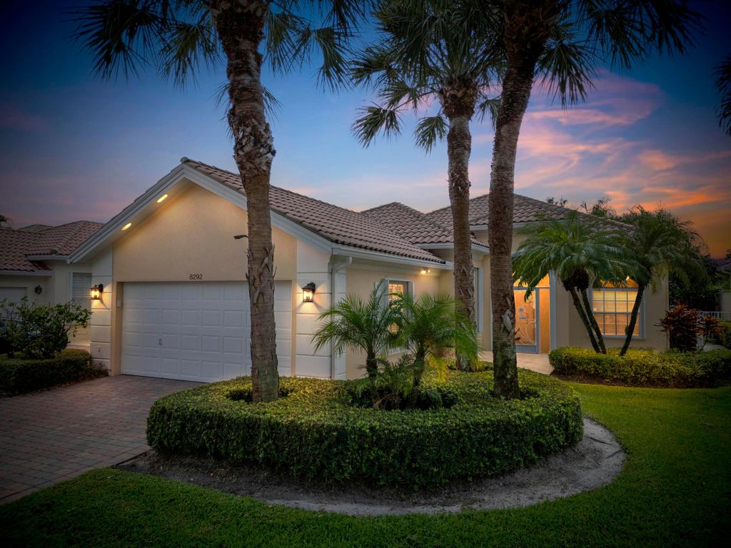 8292 Dominica Place, Wellington, FL 33414