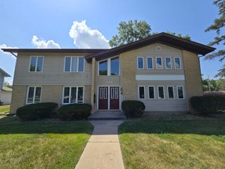 1500 Camellia Drive 1, Munster, IN 46321