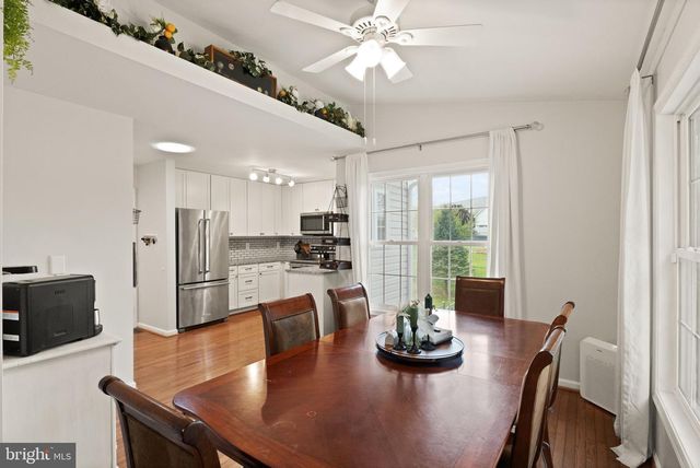 126 FOX CHASE DR, Front Royal, VA 22630