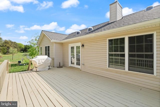 126 FOX CHASE DR, Front Royal, VA 22630