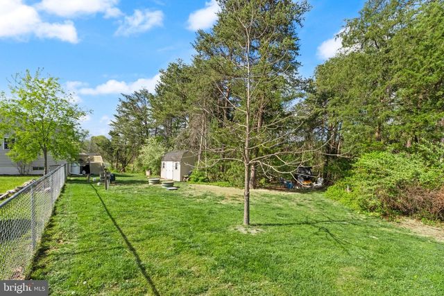 126 FOX CHASE DR, Front Royal, VA 22630