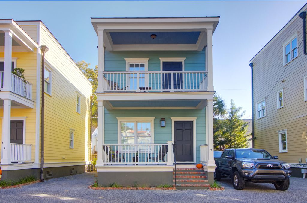 4 Ipswich Court, Charleston, SC 29403