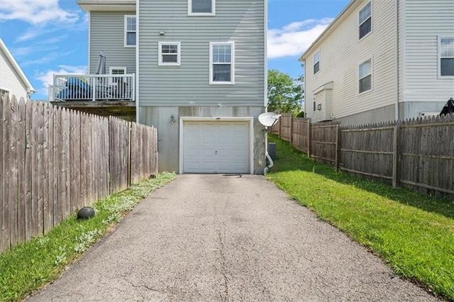 124 Pleasant Ridge Rd, Stowe Twp, PA 15136