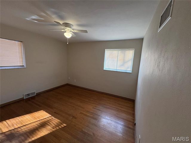 7274 Dartmouth Avenue, St Louis, MO 63130