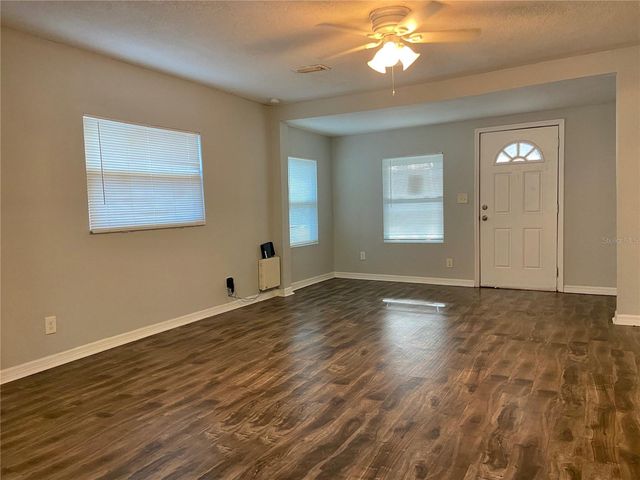 8105 N 12TH STREET, Tampa, FL 33604