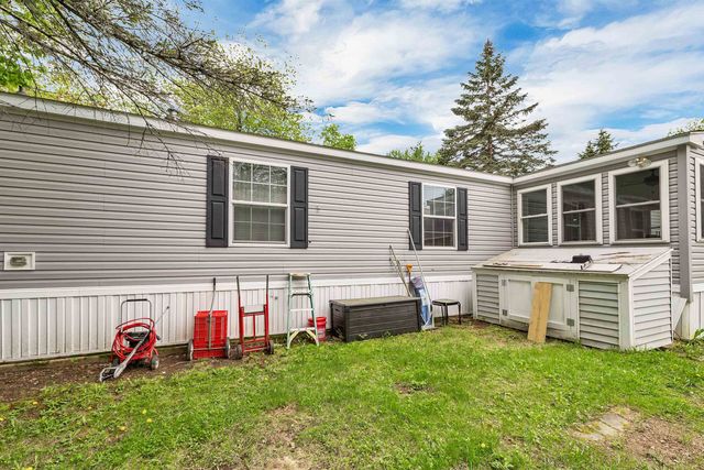 20 East Marina Road, Gilford, NH 03249