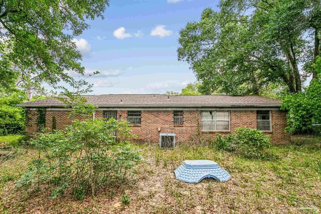 7721 Pontiac Dr, Pensacola, FL 32506