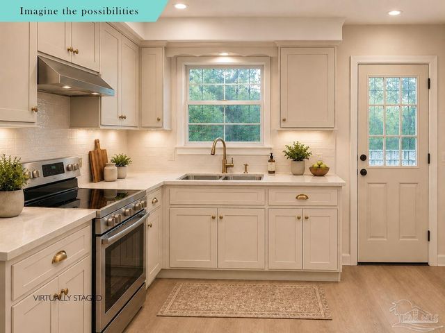 7721 Pontiac Dr, Pensacola, FL 32506