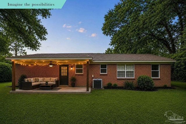 7721 Pontiac Dr, Pensacola, FL 32506