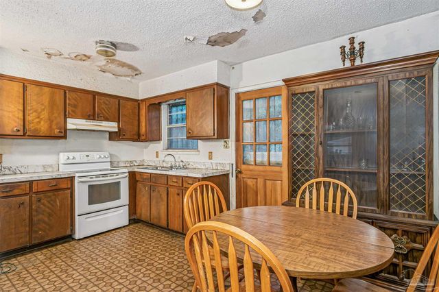 7721 Pontiac Dr, Pensacola, FL 32506