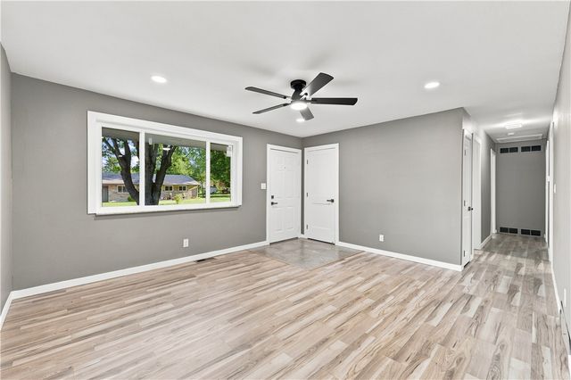 5050 Leedale Drive, Jefferson Twp, OH 45417