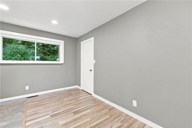 5050 Leedale Drive, Jefferson Twp, OH 45417