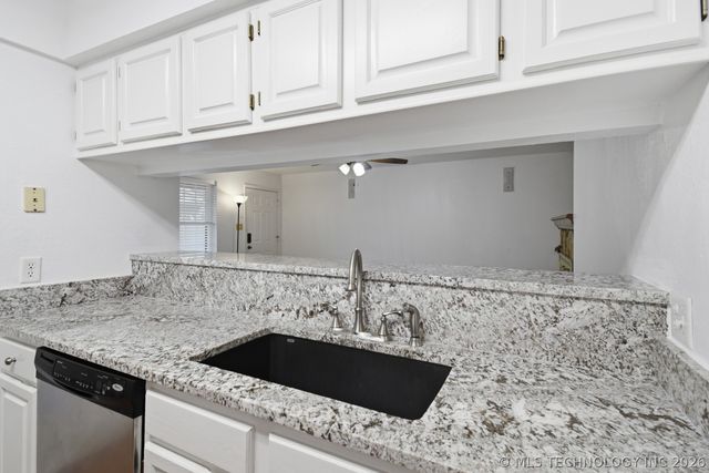 9309 S Urbana Street 16F, Tulsa, OK 74137