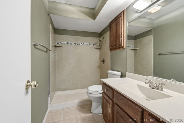 9309 S Urbana Street 16F, Tulsa, OK 74137