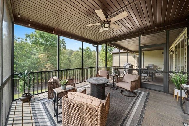 383 Island Green Lane, Inman, SC 29349