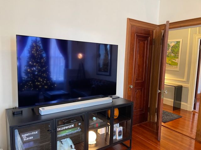 1514 Beacon St 27, Brookline, MA 02446