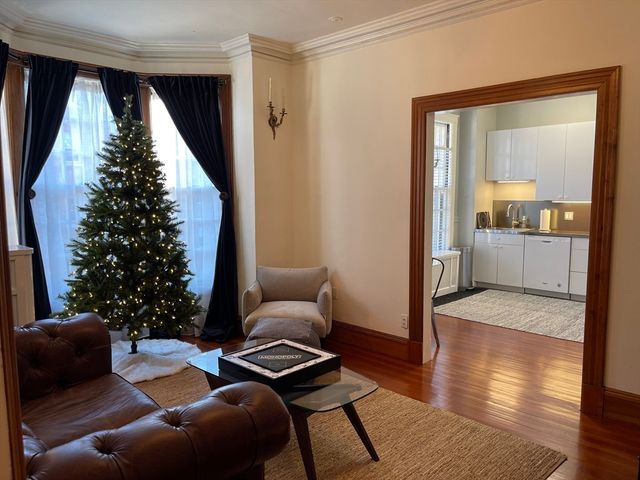 1514 Beacon St 27, Brookline, MA 02446