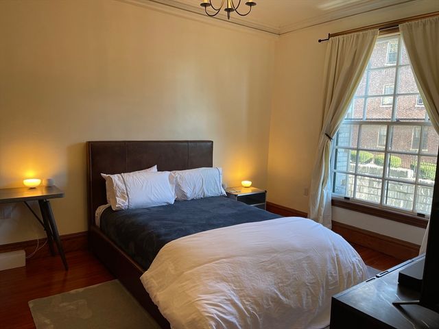 1514 Beacon St 27, Brookline, MA 02446