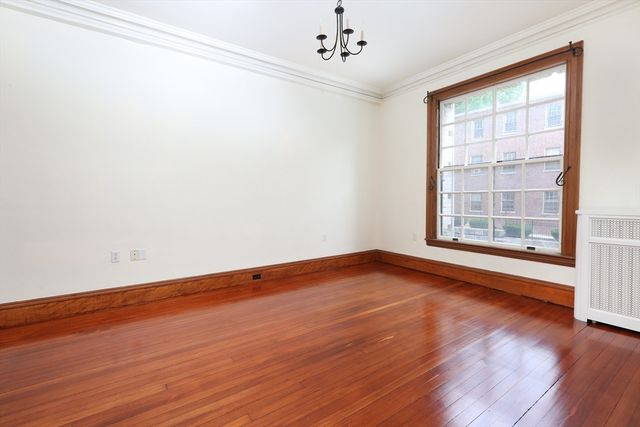 1514 Beacon St 27, Brookline, MA 02446