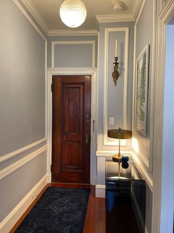 1514 Beacon St 27, Brookline, MA 02446