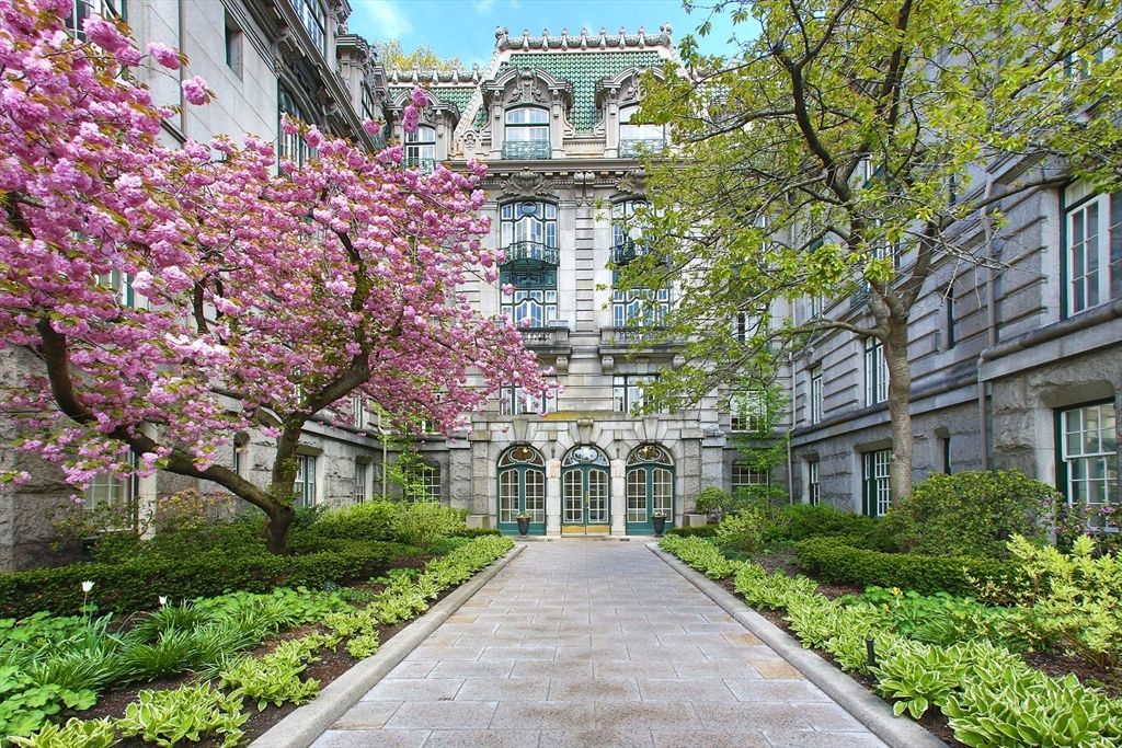 1514 Beacon St 27, Brookline, MA 02446