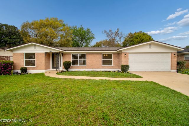 2153 COURTNEY Drive, Jacksonville, FL 32208