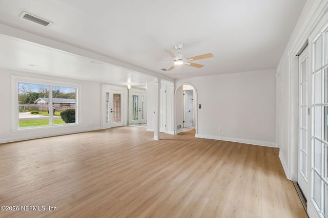 2153 COURTNEY Drive, Jacksonville, FL 32208