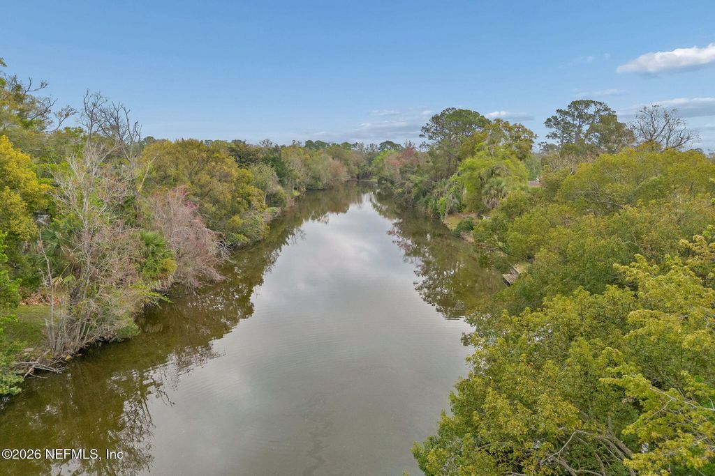 2153 COURTNEY Drive, Jacksonville, FL 32208