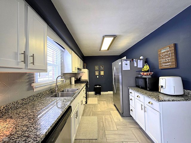 256 E County Road 200 S, Danville, IN 46122