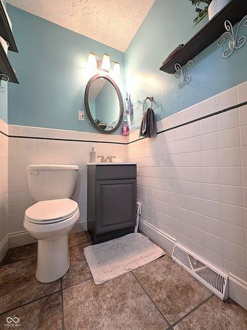 256 E County Road 200 S, Danville, IN 46122