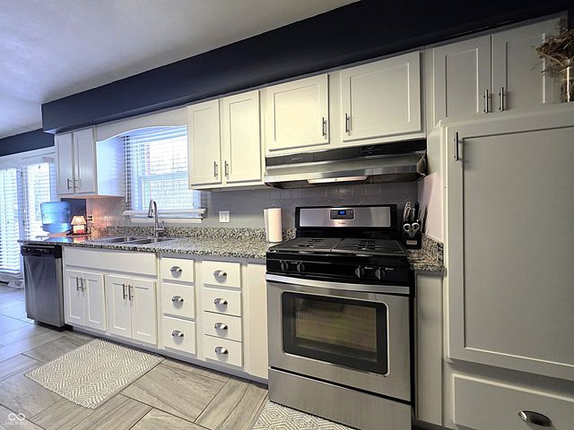 256 E County Road 200 S, Danville, IN 46122