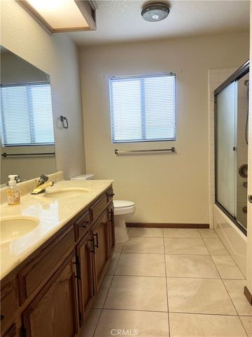 739 Chardonnay Place, Hemet, CA 92544