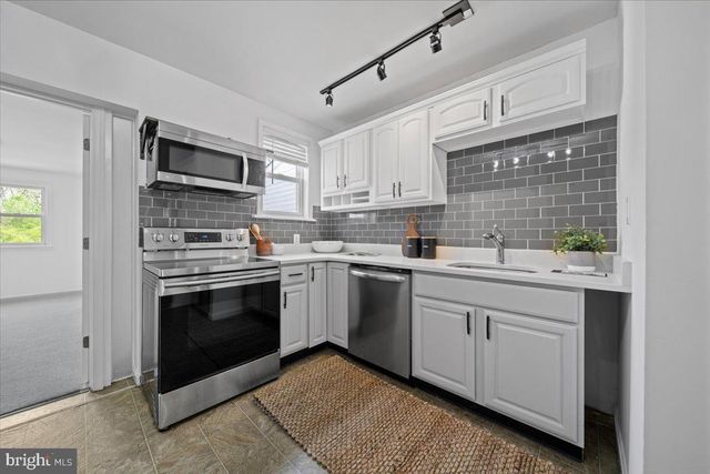 222 W 7TH AVENUE, Conshohocken, PA 19428