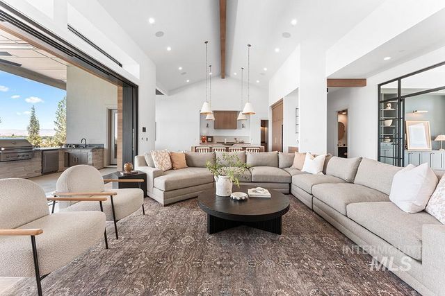 3266 W Salix Dr, Meridian, ID 83646