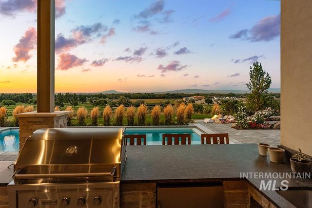 3266 W Salix Dr, Meridian, ID 83646
